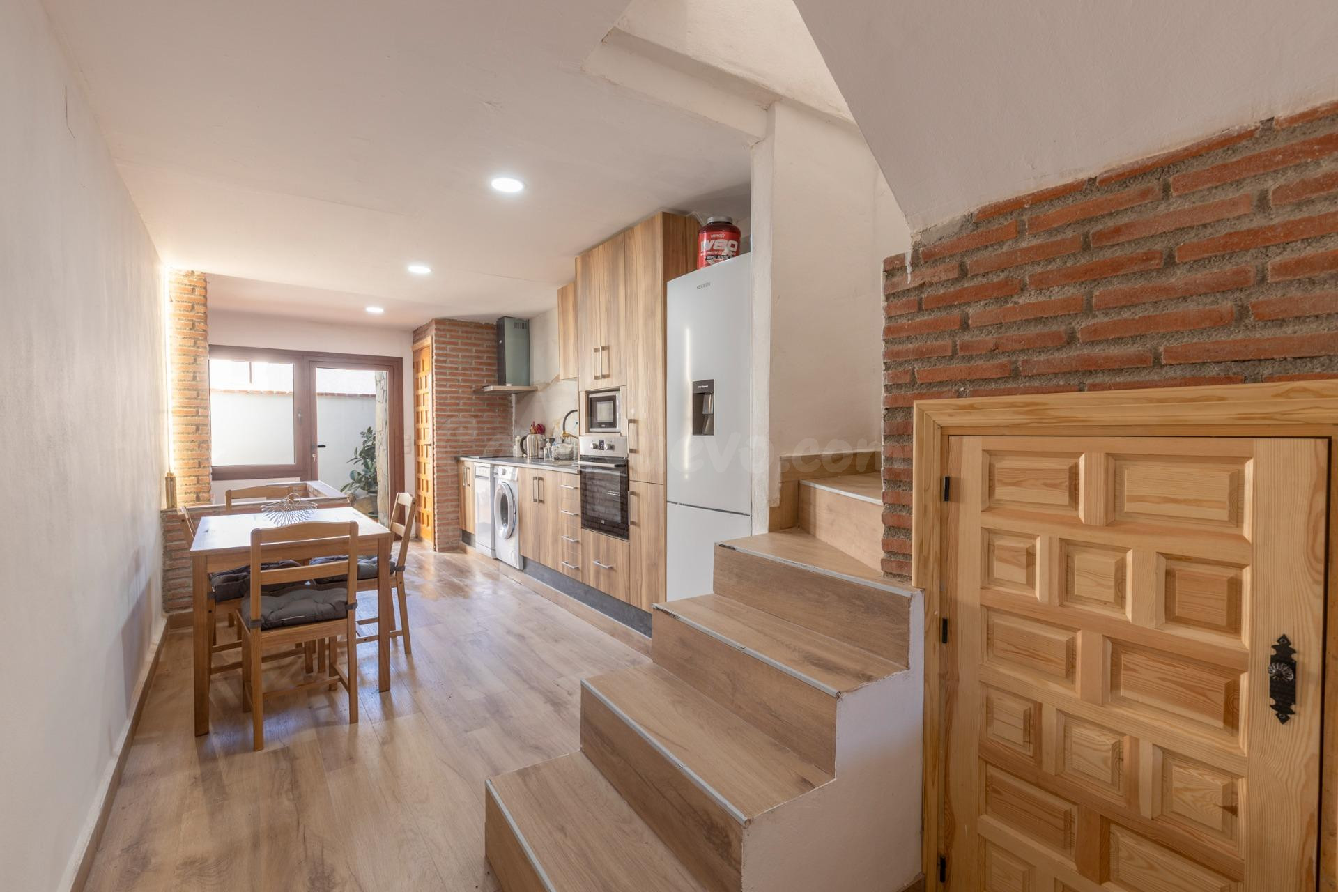 FANTASTICA CASA REFORMADA EN LA CALAHORRA - foto 5