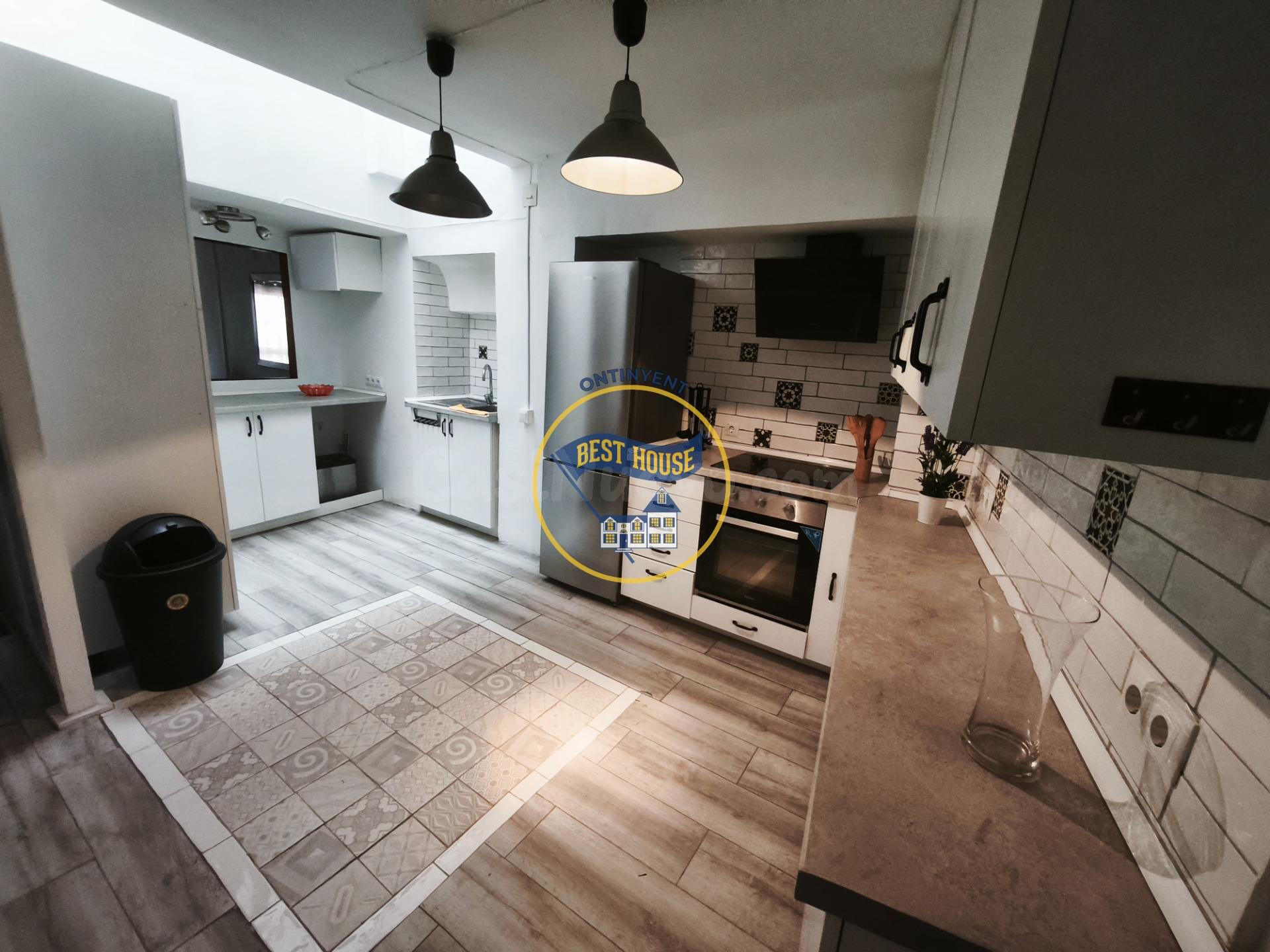 ¡¡¡OPORTUNIDAD!!! Espectacular casa de pueblo con techos ren