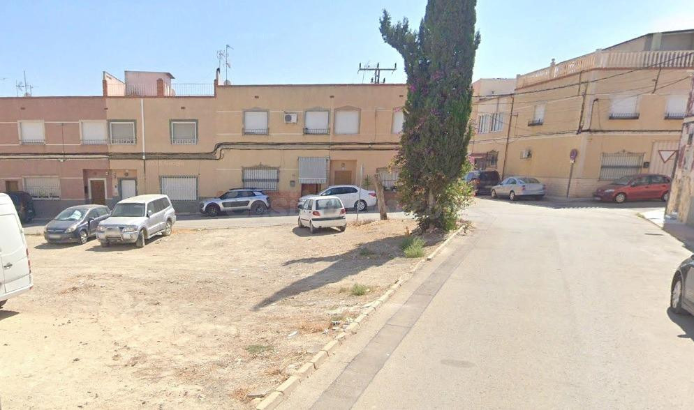 SOLAR URBANO DE 378 m2 EN CEUTI