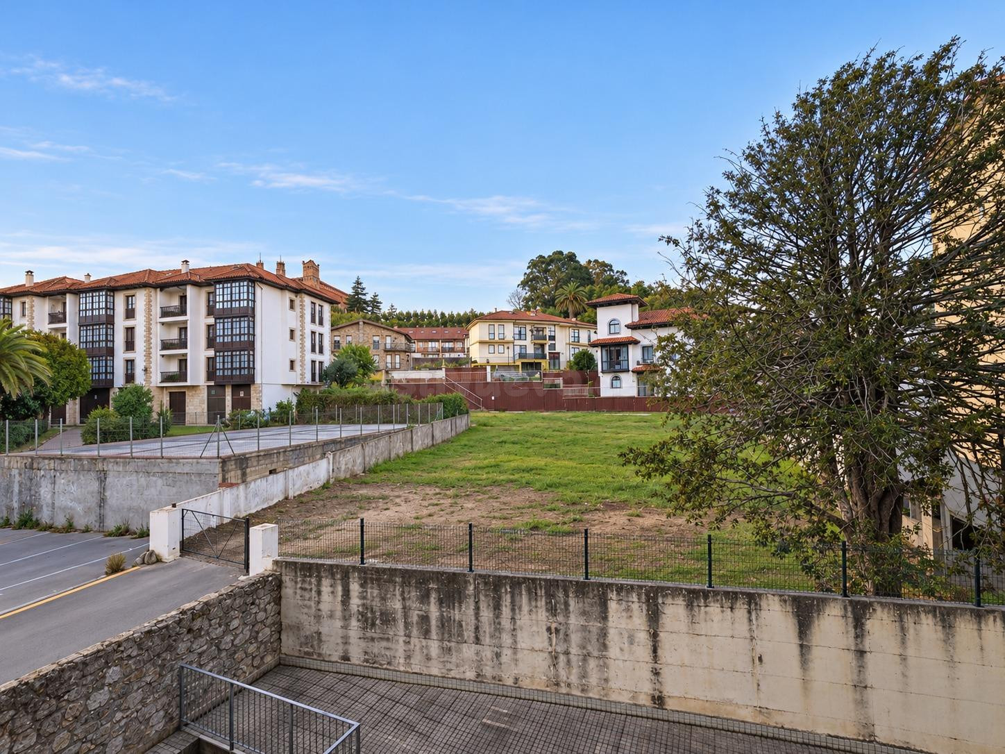 PISO CON ENCANTO FRENTE AL PALACIO DE SOBRELLANO · COMILLAS - foto 5