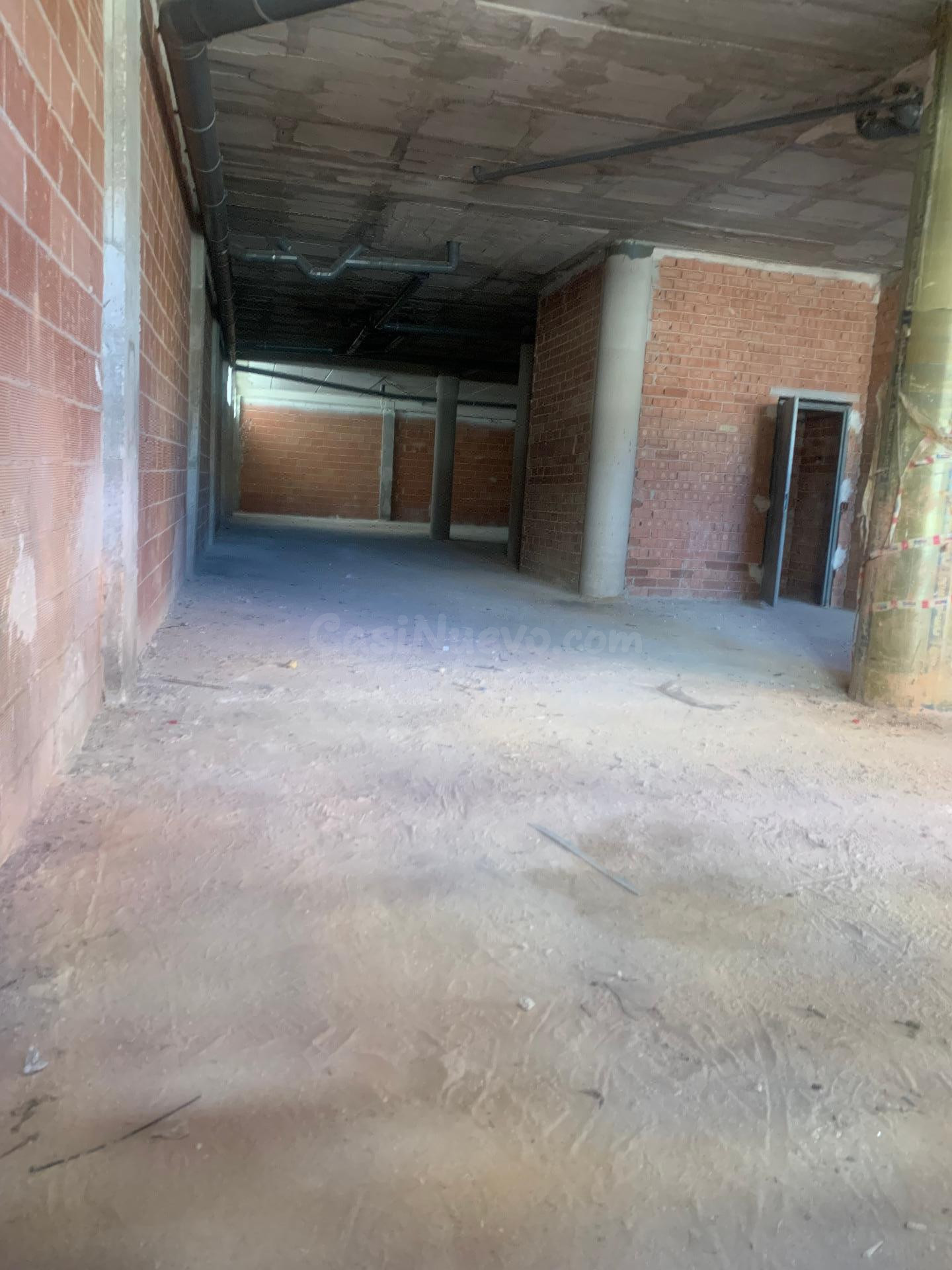 LOCAL COMERCIAL DE 330 M2 EN PLENO CENTRO DE SANT JOAN D’ ALACANT- FRENTE MERCADO MUNICIPAL- CON SALIDA DE HUMOS Y 2 PLAZAS DE GARAJE. - foto 4