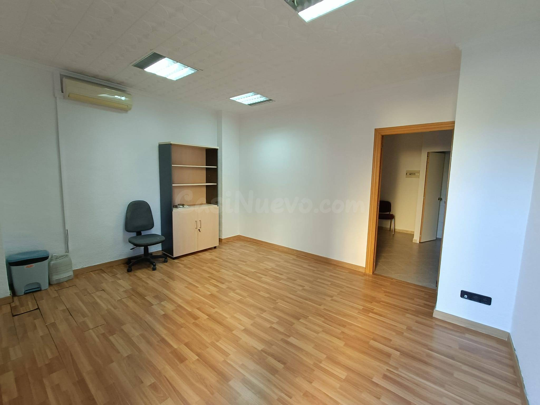 ¡Ideal para tu negocio! Alquiler de local luminoso en zona Princesa Mercedes