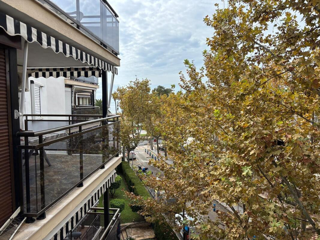 Piso 3 habitaciones 111m² en venta - Paseo Jaime I - foto 2