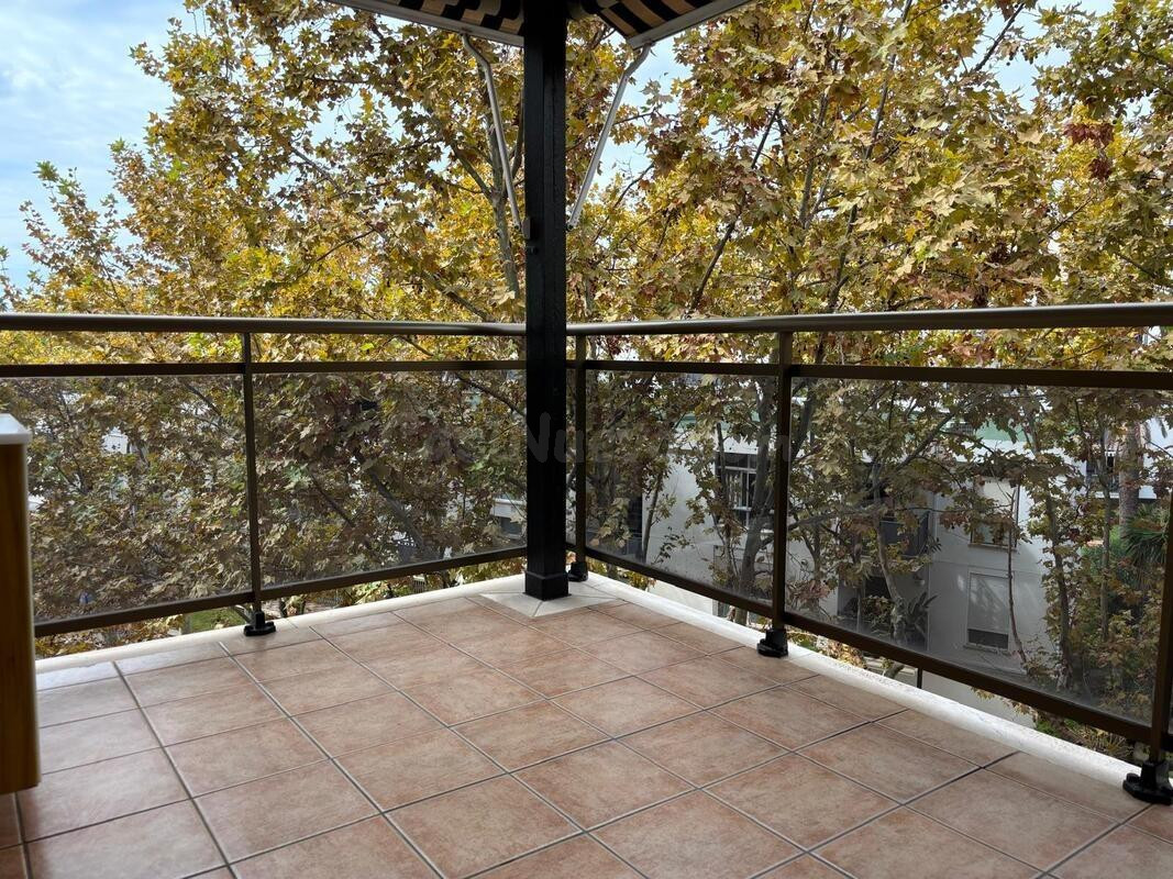 Piso 3 habitaciones 111m² en venta - Paseo Jaime I - foto 3
