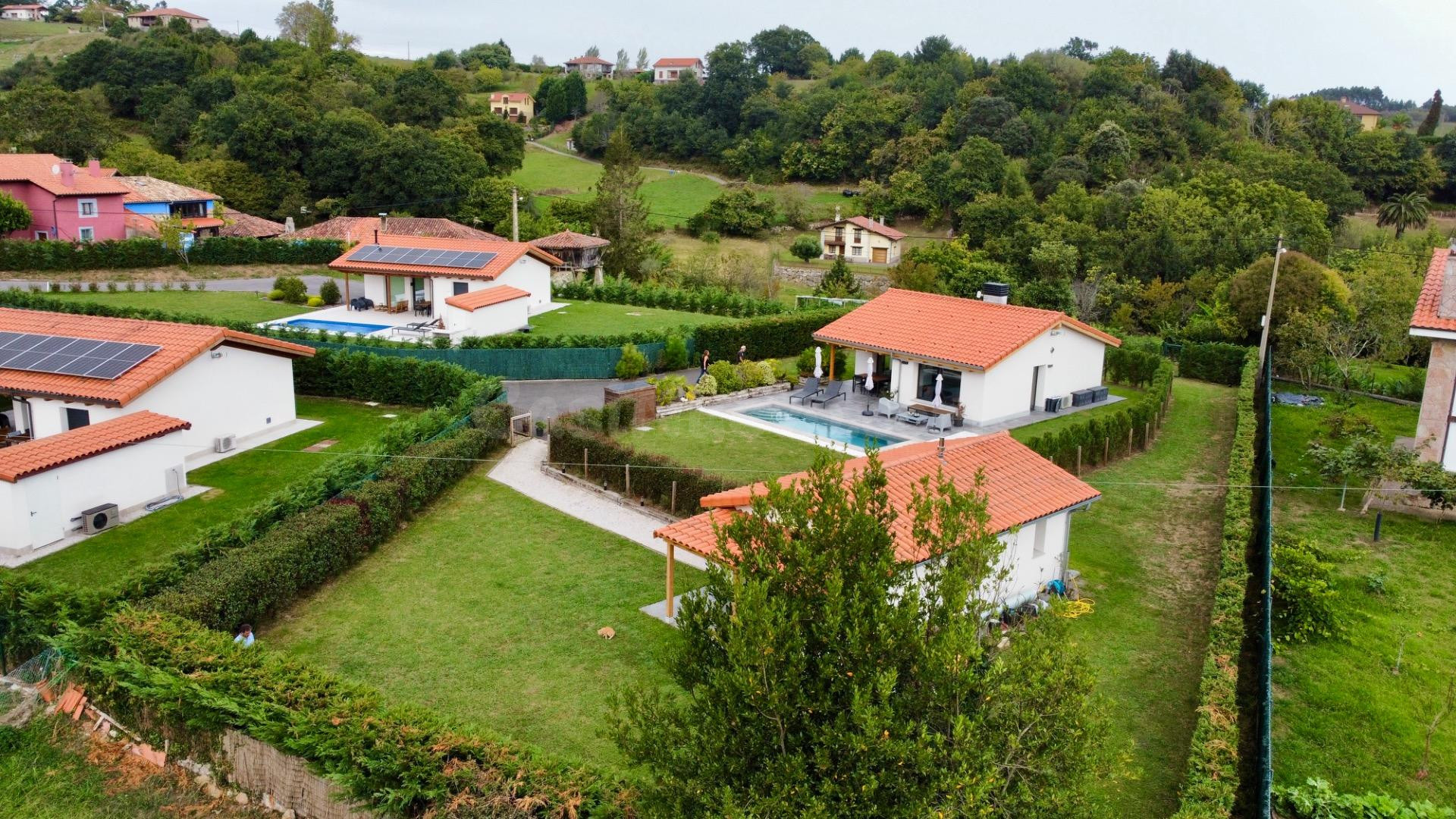 CASA CON PISCINA A 4 KM DE RIBADESELLA - foto 2