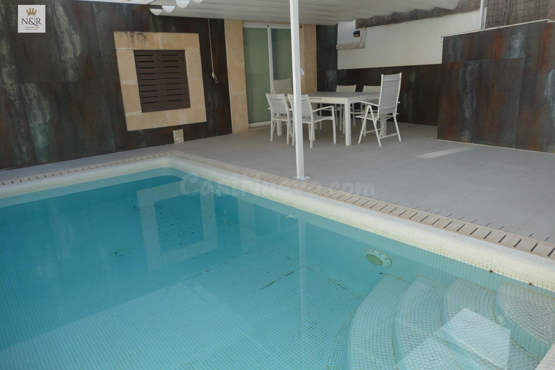 CASA UNIFAMILIAR AMUEBLADA CON PISCINA PRIVADA,CHIMENEA Y TE - foto 2