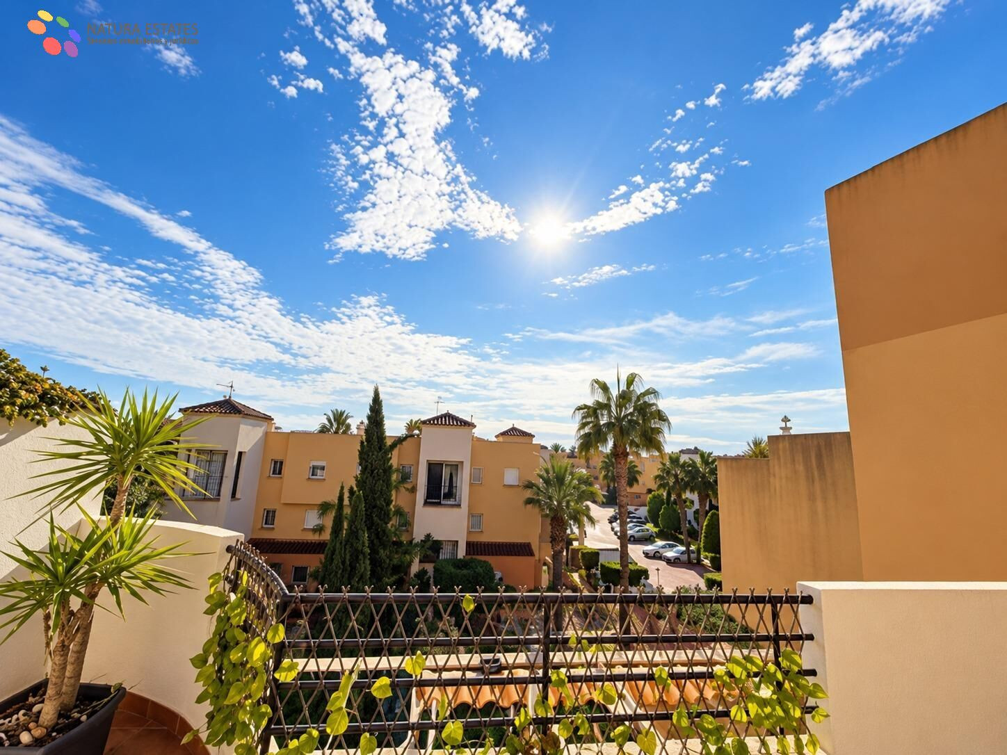 PRECIOSO ÁTICO EN EXCLUSIVA URBANIZACIÓN NATURISTA!!