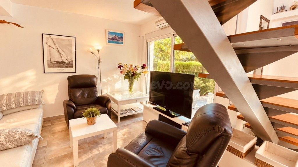Casa de 3 dormitorios con amarre privado de 10 x 3,50 m, licencia turística y piscina comunitaria – Port Estrella, Santa Margarida, Roses - foto 4