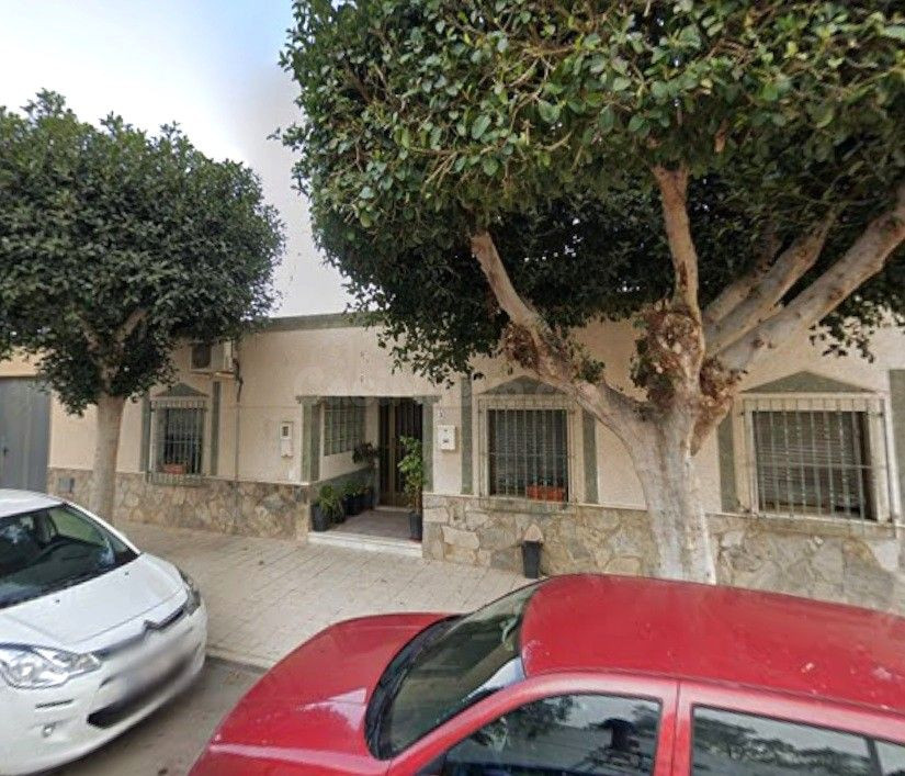 VENTA DE CASA EN NIJAR - ALMERIA