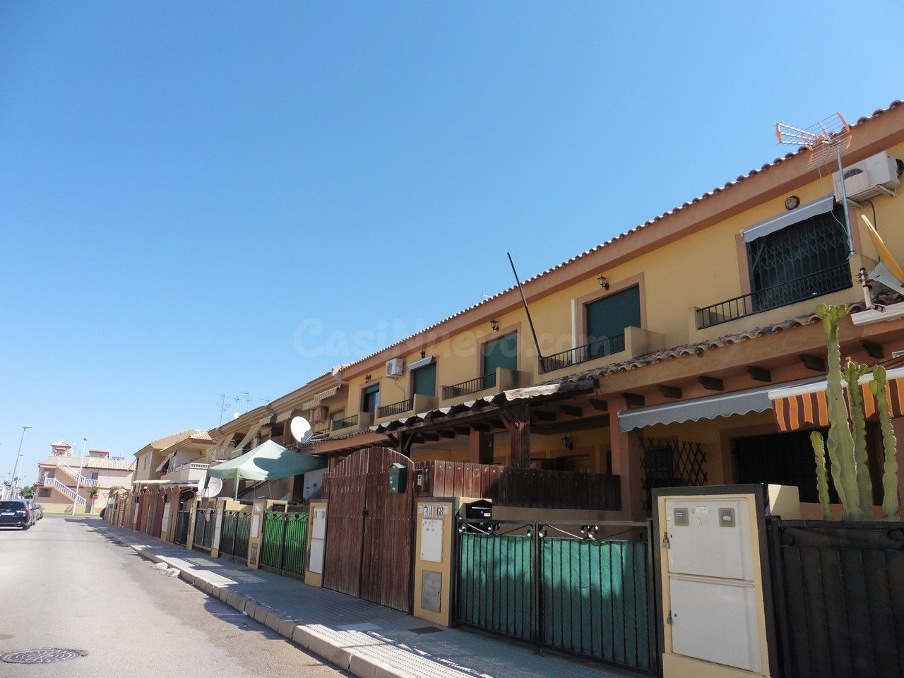 Casa 2 habitaciones 80m² en venta - CENTRO