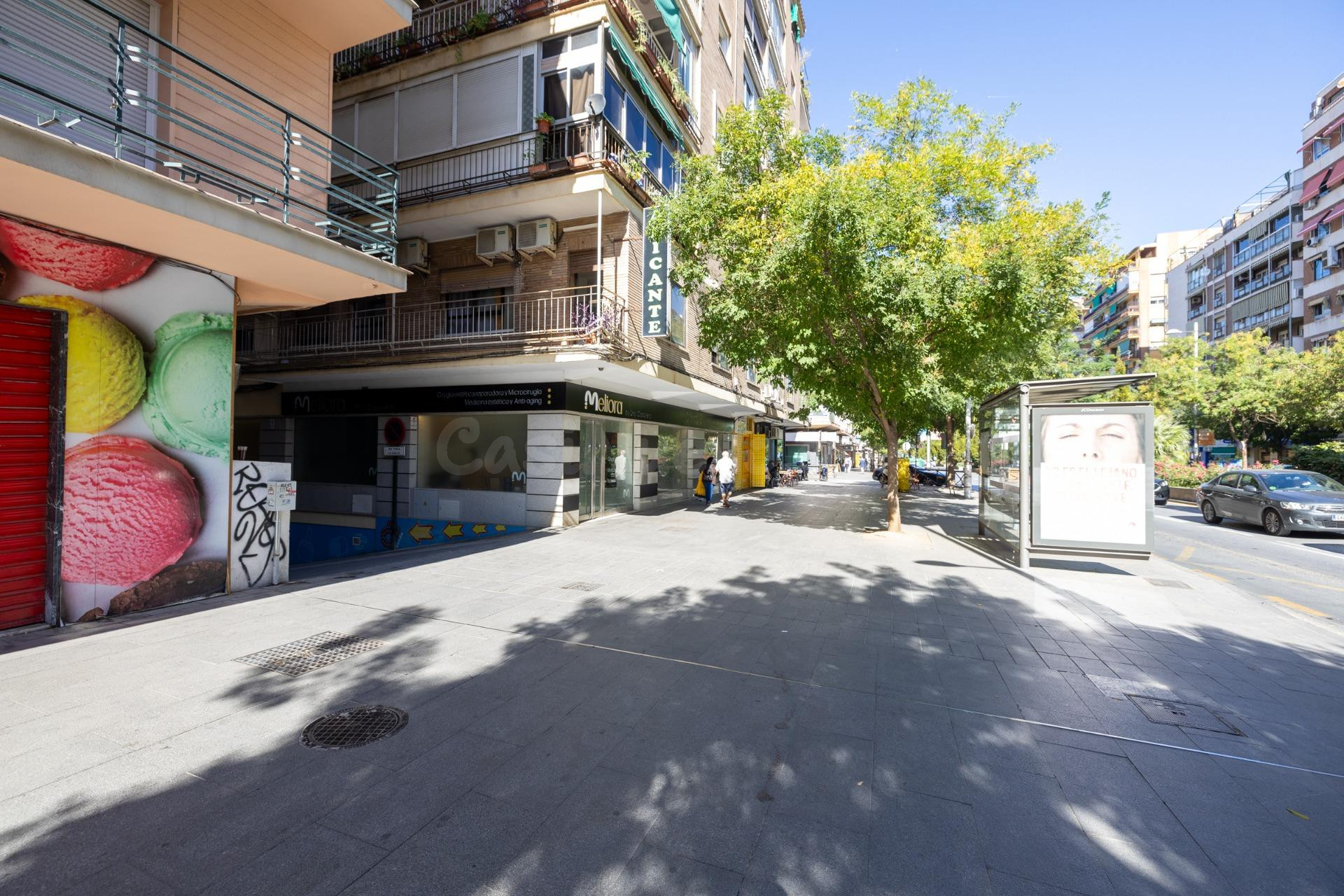 Local comercial 126m² en venta - Ronda - Arabial