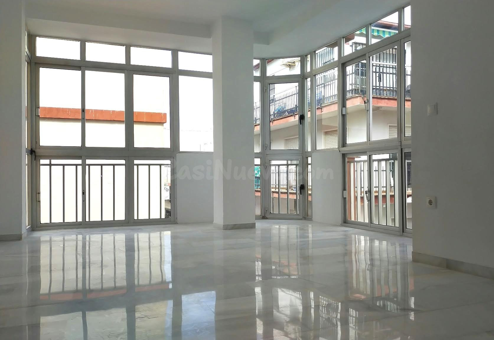 Fuengirola playa, centrico y renovado. Alta rentabilidad.