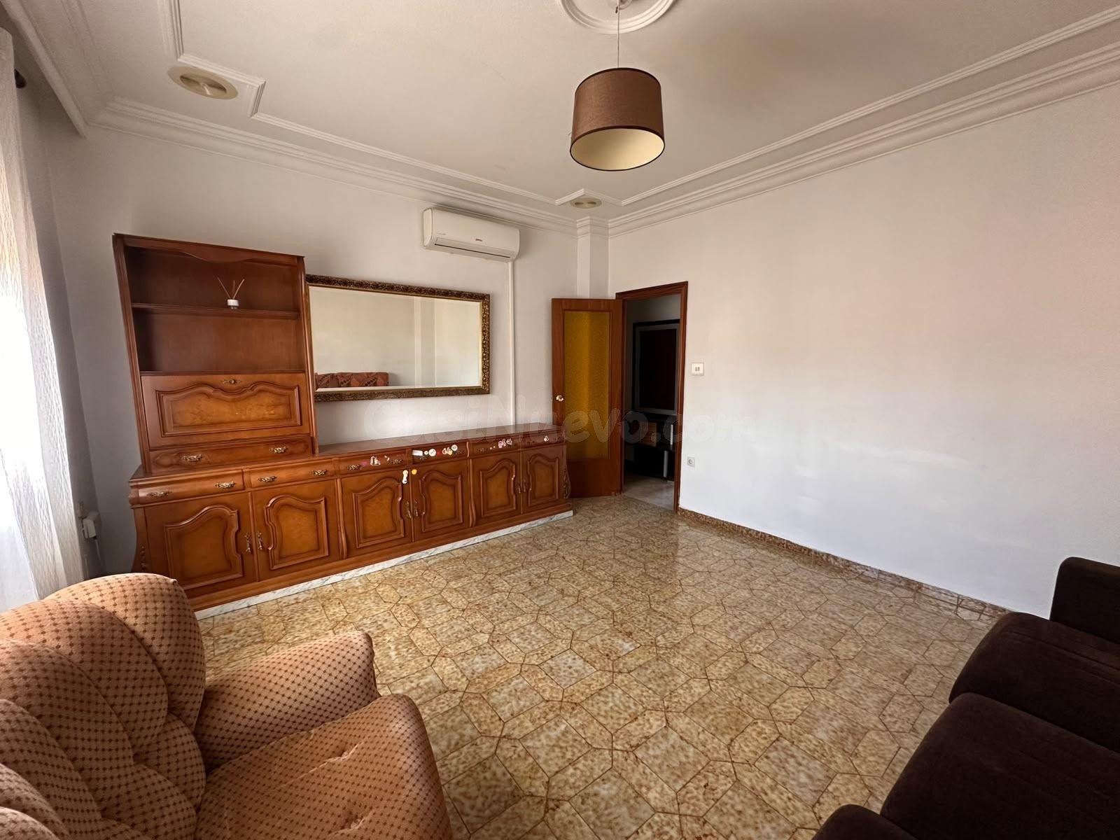 Céntrico piso de 3 habitaciones en La Unión