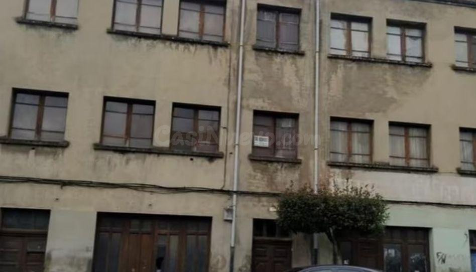 Edificio en pleno centro de Monforte con potencial para unas - foto 2