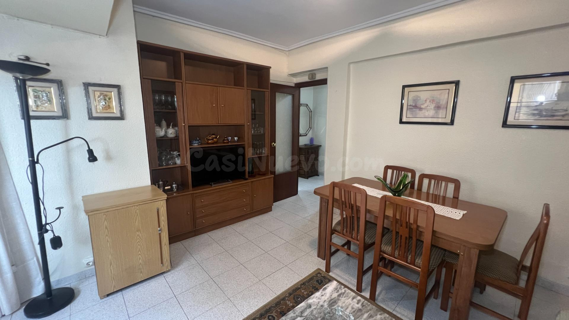 SE VENDE EN EXCLUSIVA PISO ZONA AVDA LIDON DE 4HB - 1BÑ PARA ENTRAR A VIVIR - foto 4
