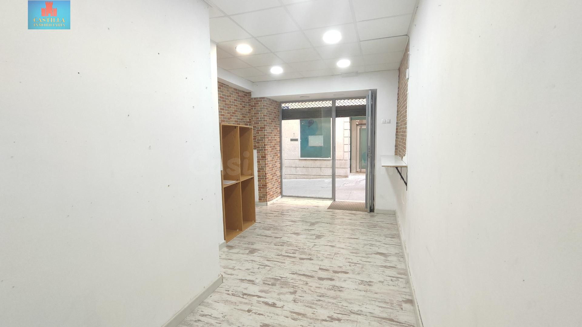 Local Comercial en Alquiler en el Centro de Ávila - foto 4