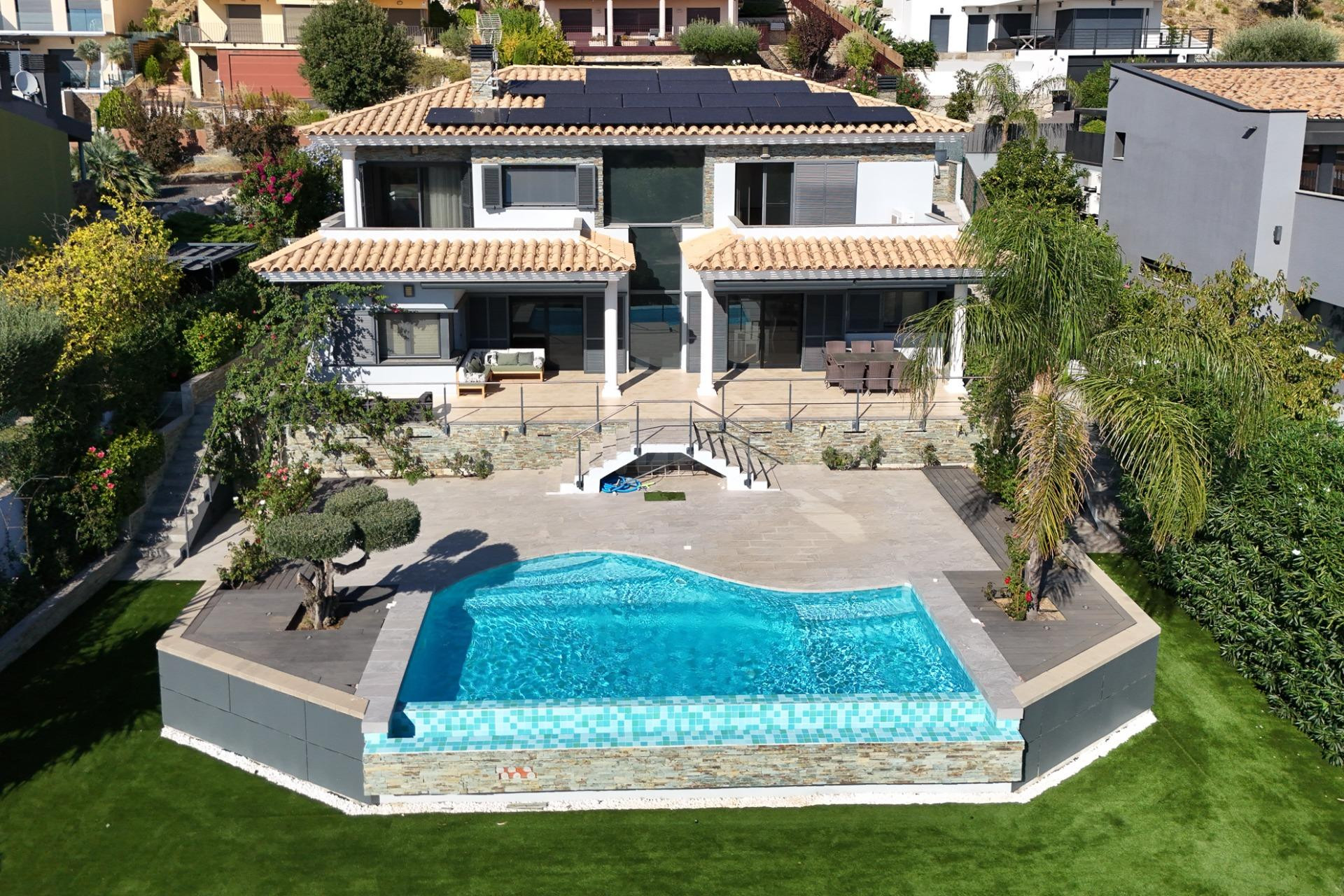 Villa de diseño con piscina y espectaculares vistas a la bah - foto 3