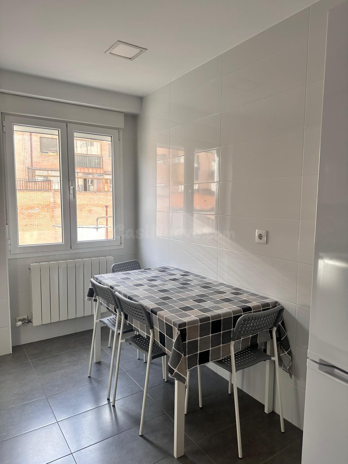 habitaciones en alquiler en piso reformado,.Con gastos inclu - foto 5