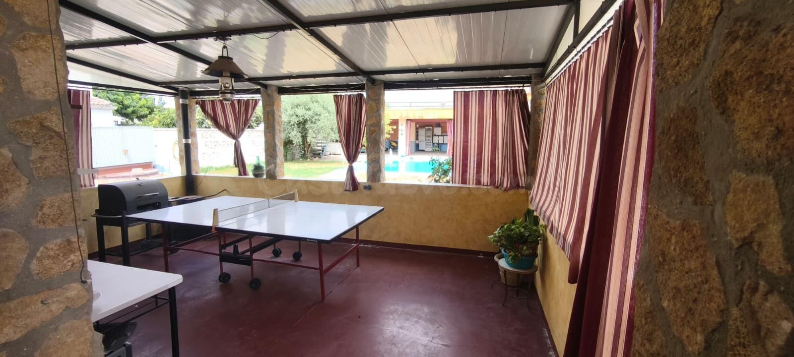 CHALET NO HIPOTECABLE CON PISCINA Y CASA DE INVITADOS EN EL  - foto 3