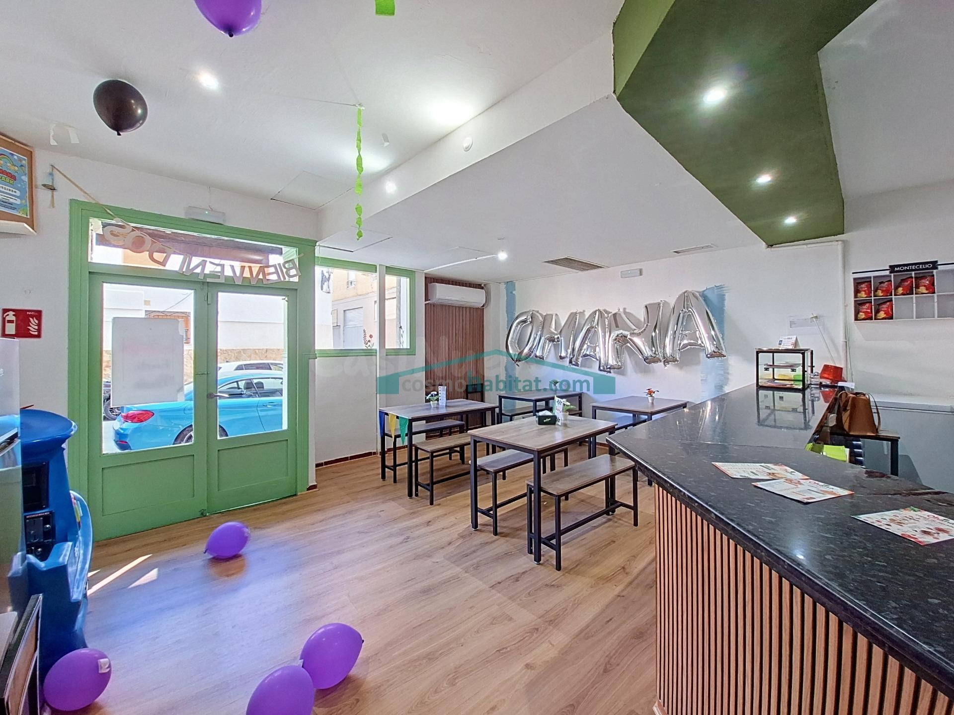 SE TRASPASA LUDOTECA-CAFETERÍA EN TAVERNES BLANQUES