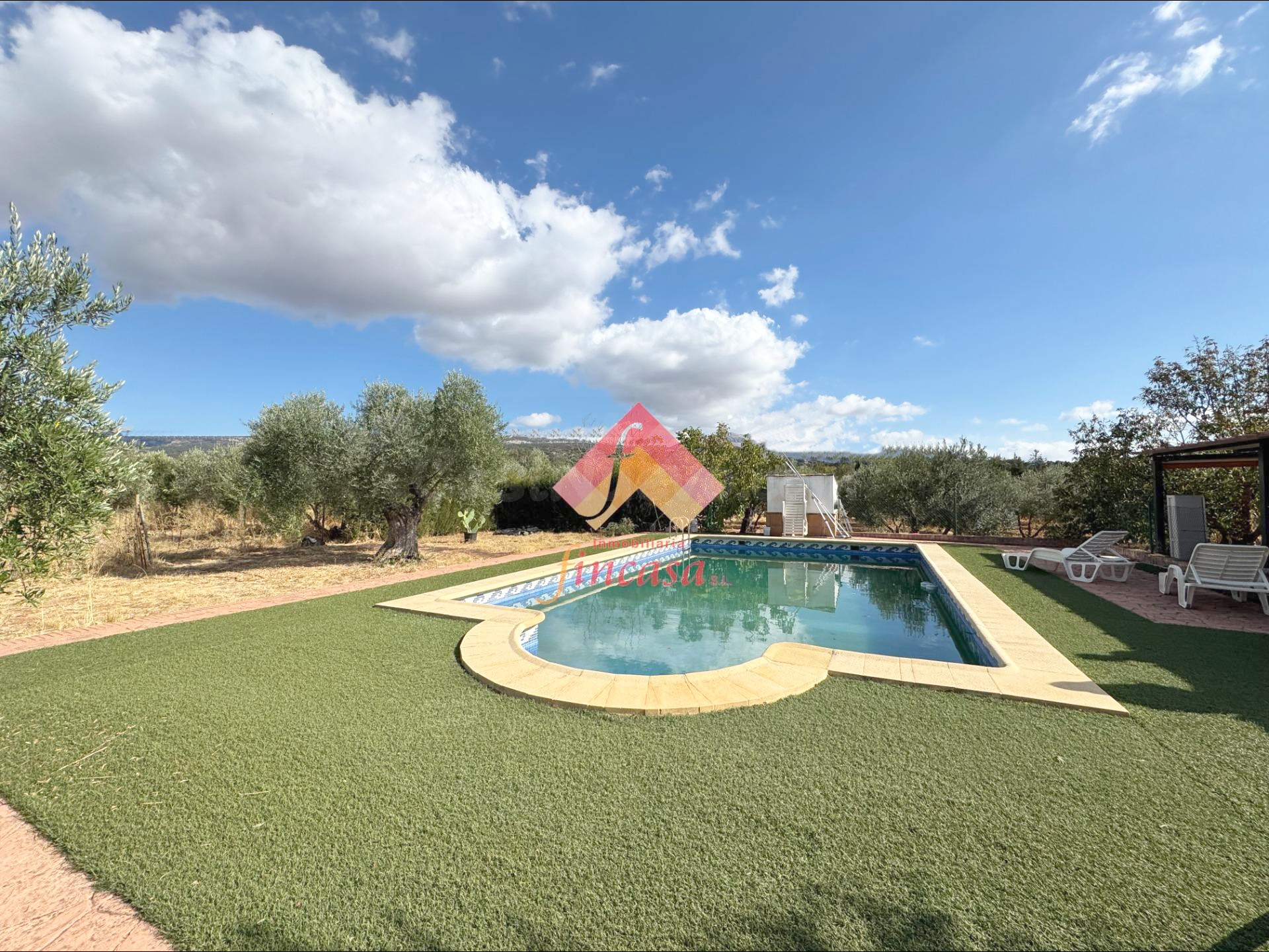Magnífica casa de campo en entorno natural con piscina