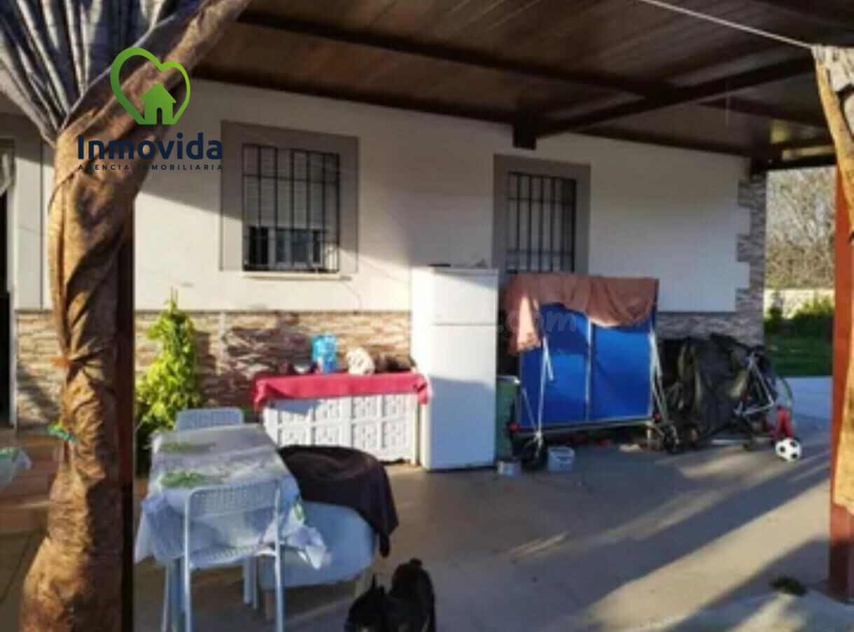 ¡Encantador Chalet con Piscina y Vistas en Cuevas Bajas!  NO - foto 4