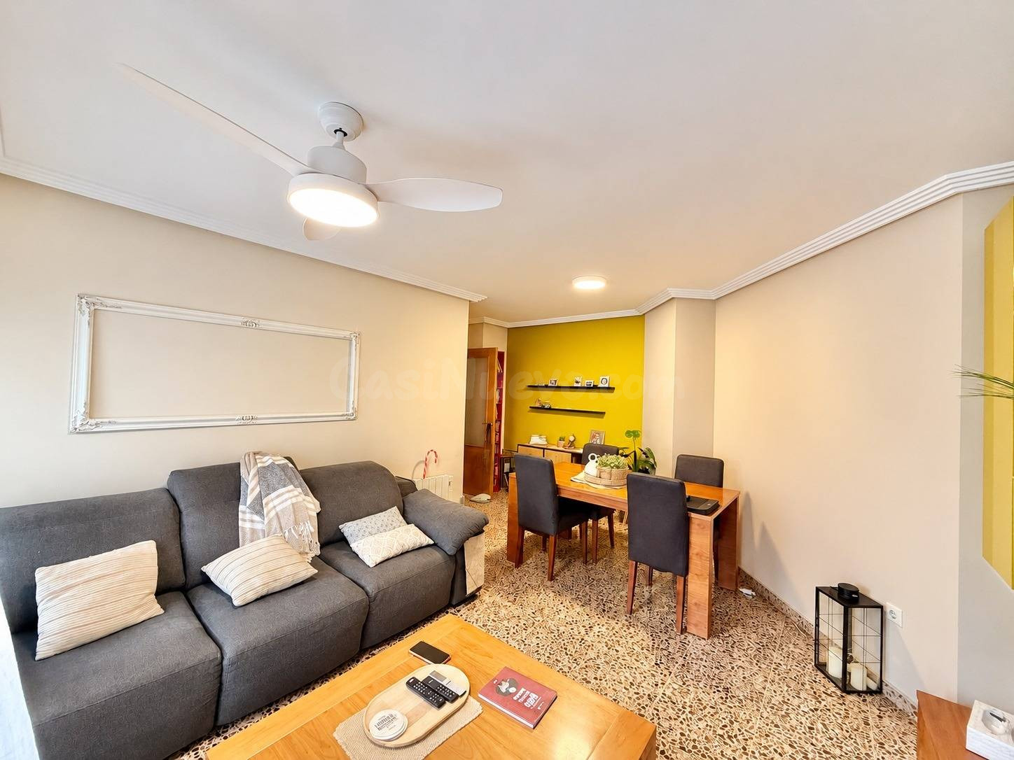 VIVIENDA EN CARRETERA DE AGOST DE SAN VICENTE CON 3 DORMITORIOS, GARAJE, TRASTERO, PATIO Y BALCON