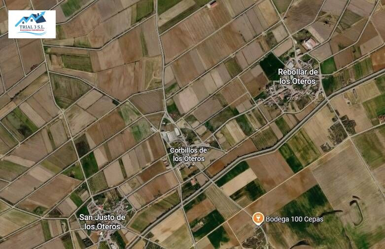 Venta de Casa Adosada en Corbillos de los Oteros (León) - foto 3
