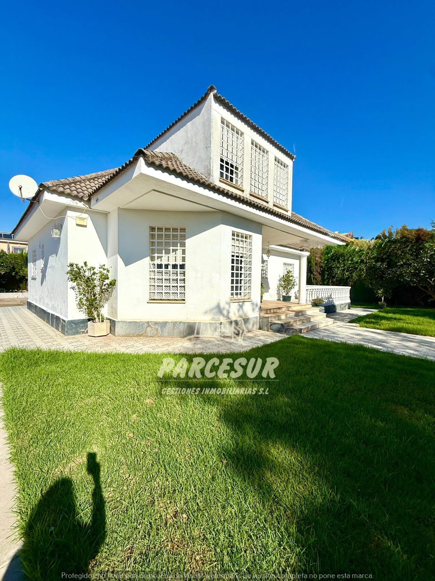 Chalet independiente en El Alcaide: espacio, comodidad y vid - foto 2