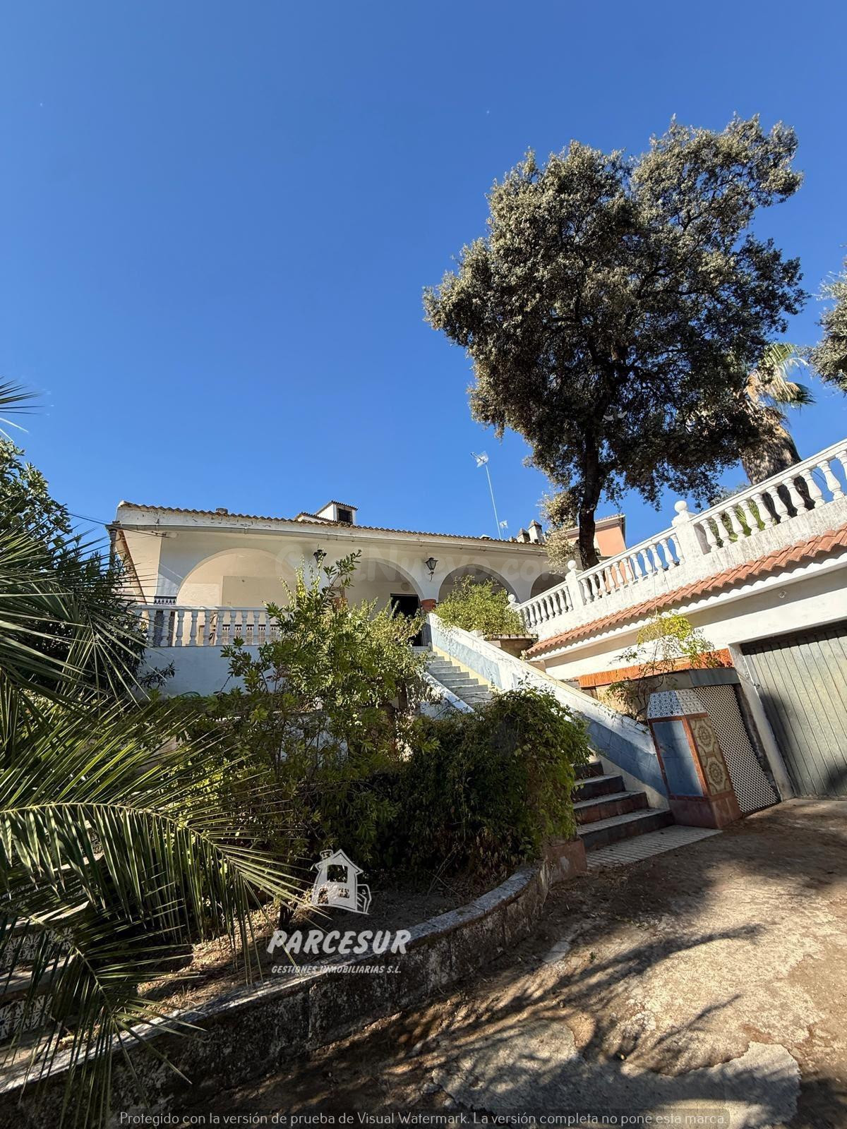 Chalet Independiente con piscina, en la zona de Alcolea. - foto 5