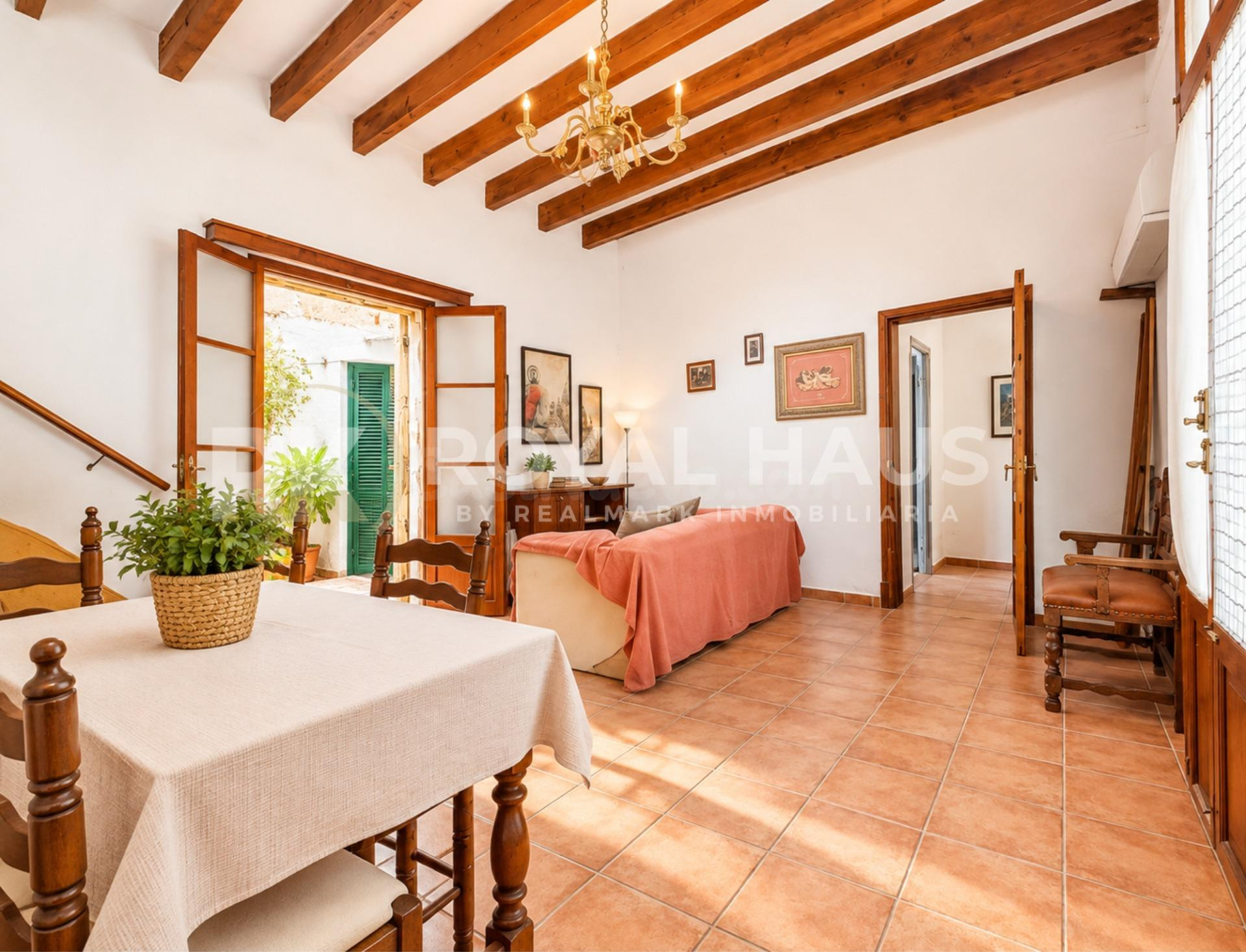 Casa con encanto en el corazón histórico de Muro