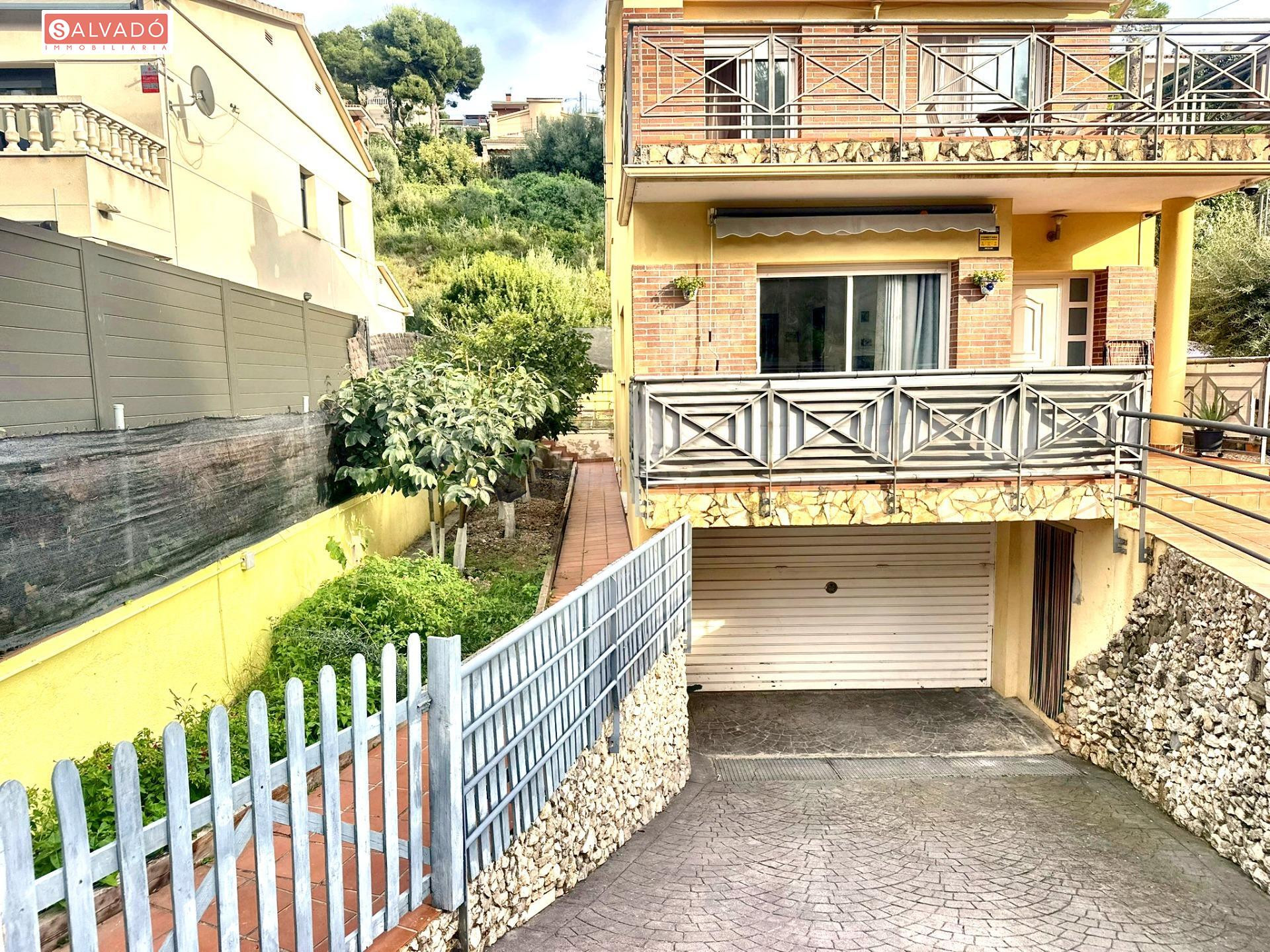 CASA CON GRAN JARDÍN, PÉRGOLA Y BARBACOA EN SEGUR DE CALAFEL - foto 2