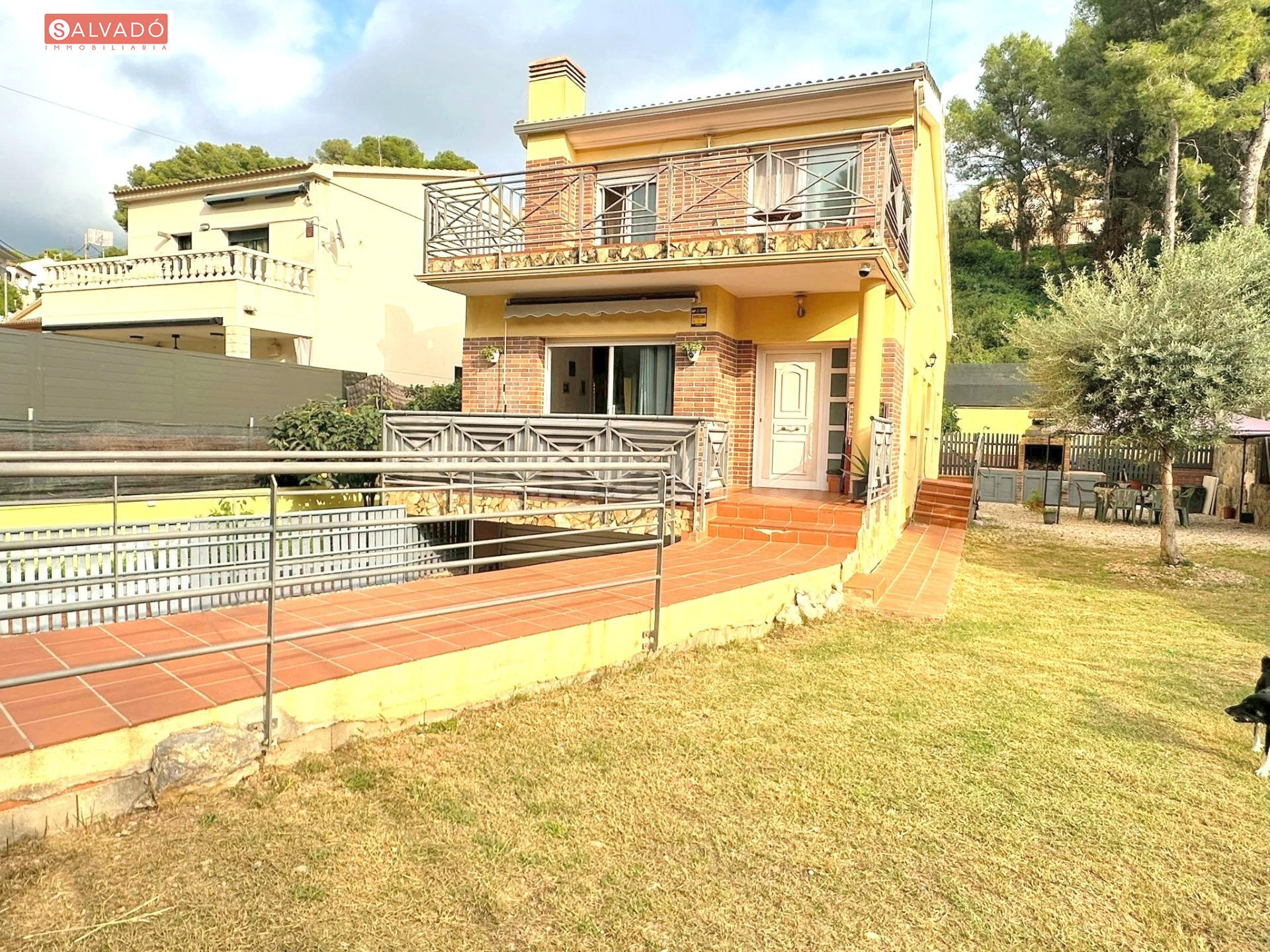 CASA CON GRAN JARDÍN, PÉRGOLA Y BARBACOA EN SEGUR DE CALAFEL - foto 3