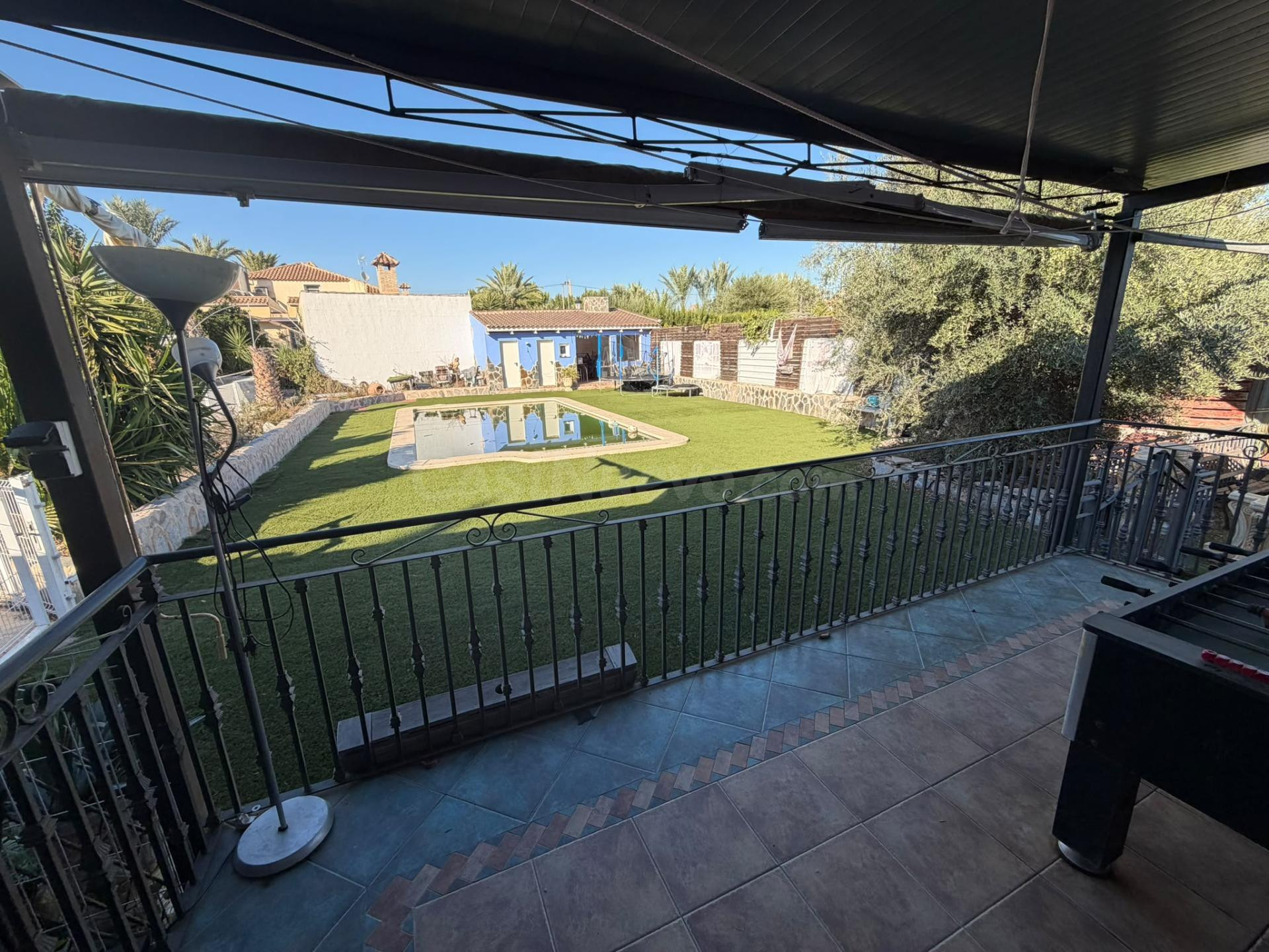 Chalet en Lorquí con Piscina y Amplia Parcela - foto 4