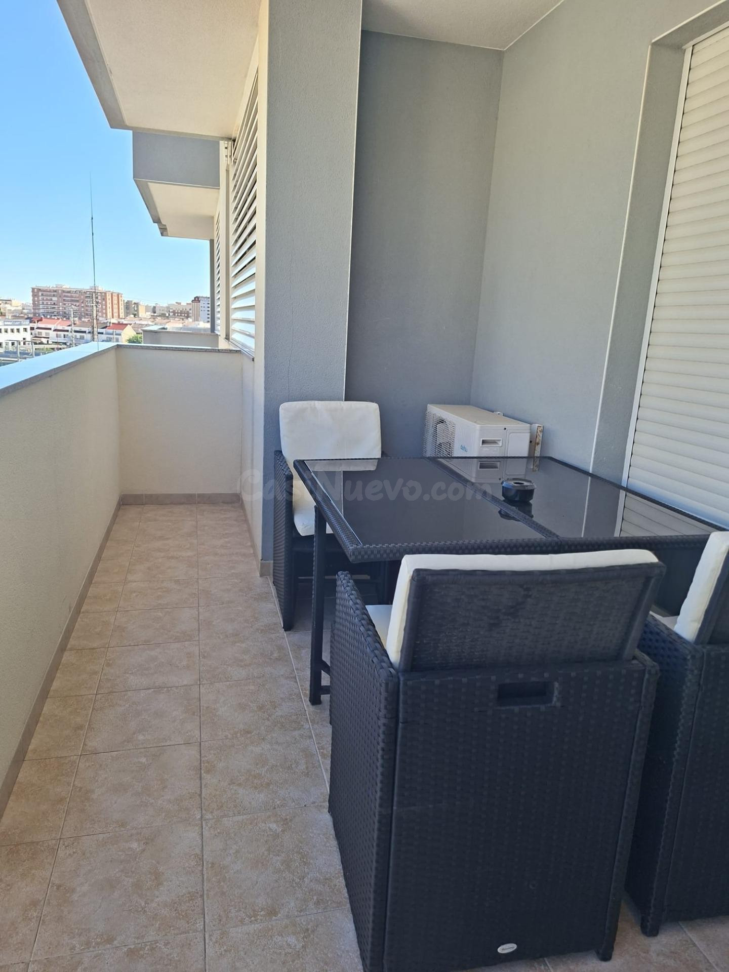 Amplio Piso Nuevo en el Corazón de Vinarós por €192,000 con piscina, parking y trastero - foto 3