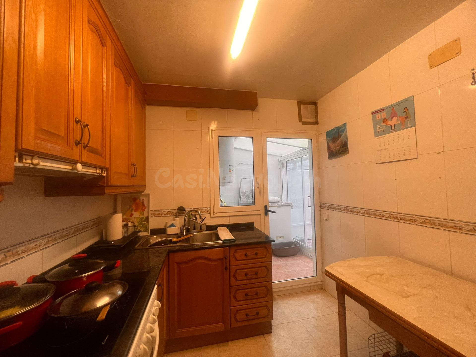 Amplio y Acogedor Piso en Reus - Oportunidad de Inversión - foto 4