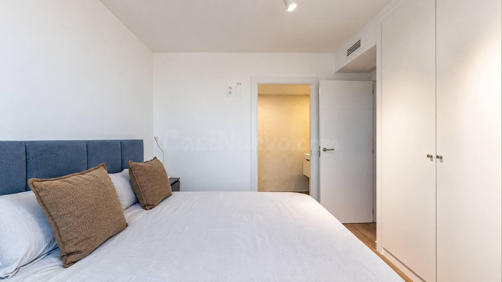 Piso de 3 habitaciones con vistas al mar y piscina junto a l - foto 5