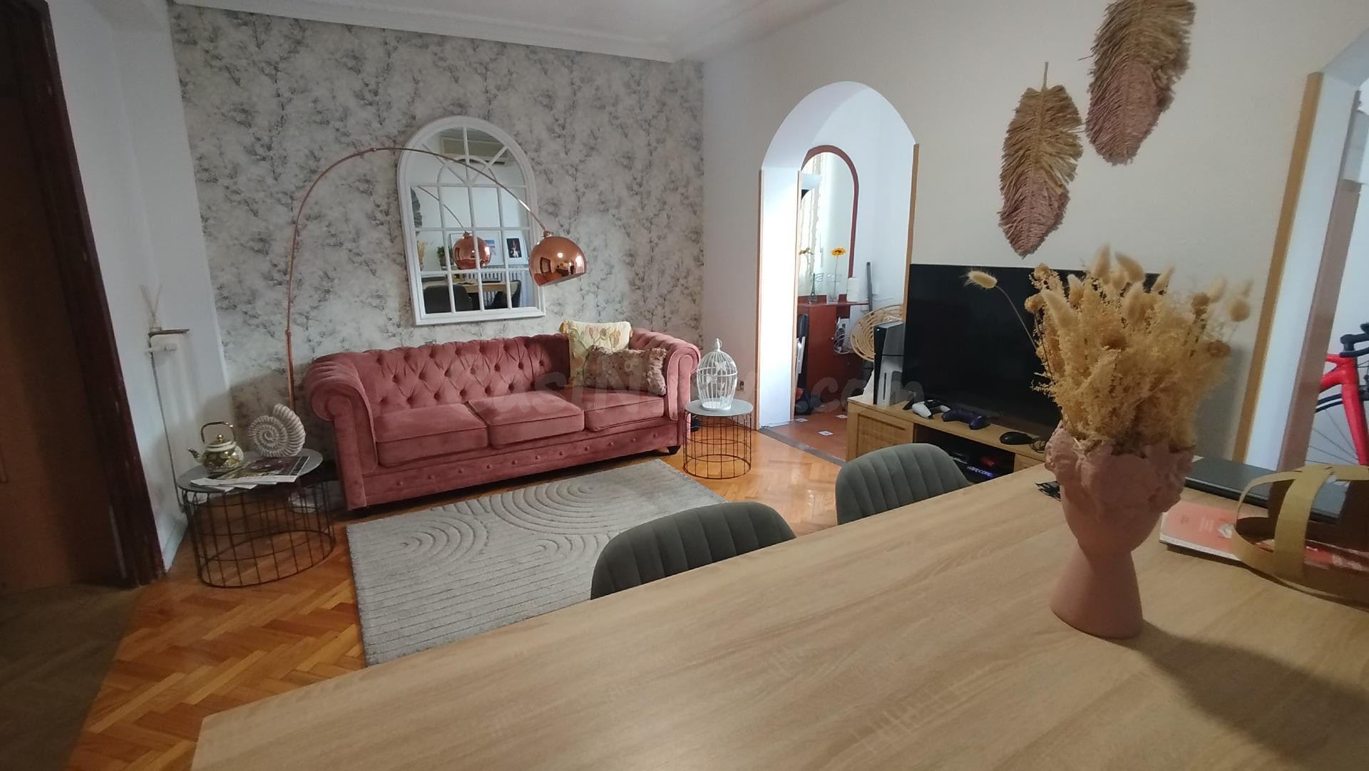 AVC INMOBILIARIO VENDE PISO