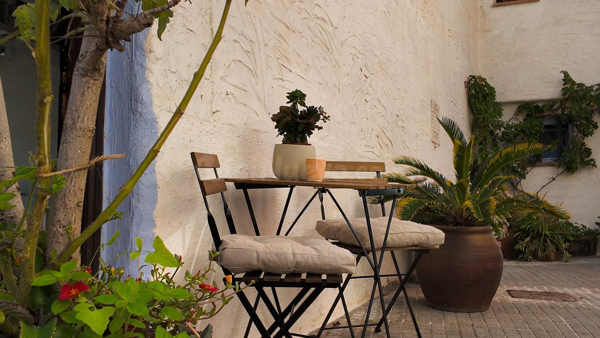 Terraza, balcón y estancias espaciosas integradas en la tranquilidad de Vacarisses - foto 5
