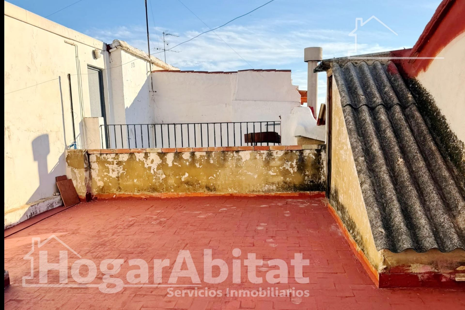 Diseña a tu gusto esta casa a reformar con gran terraza solá - foto 2