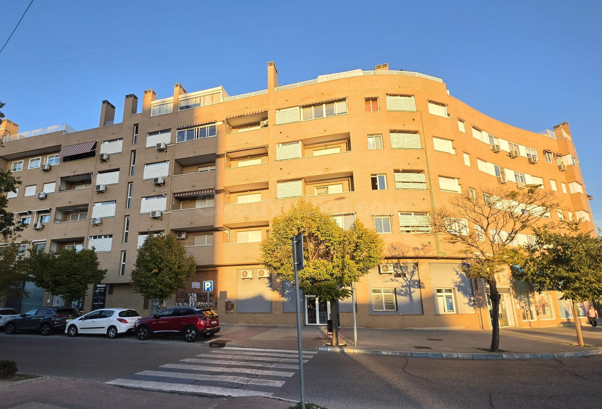 LOCAL EN ZONA HOSPITAL