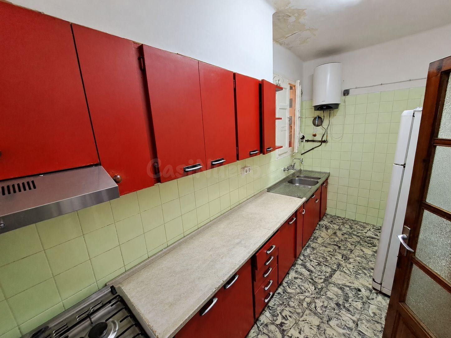 PISO EN CENTRO DE ALZIRA PARA REFORMAR - foto 4