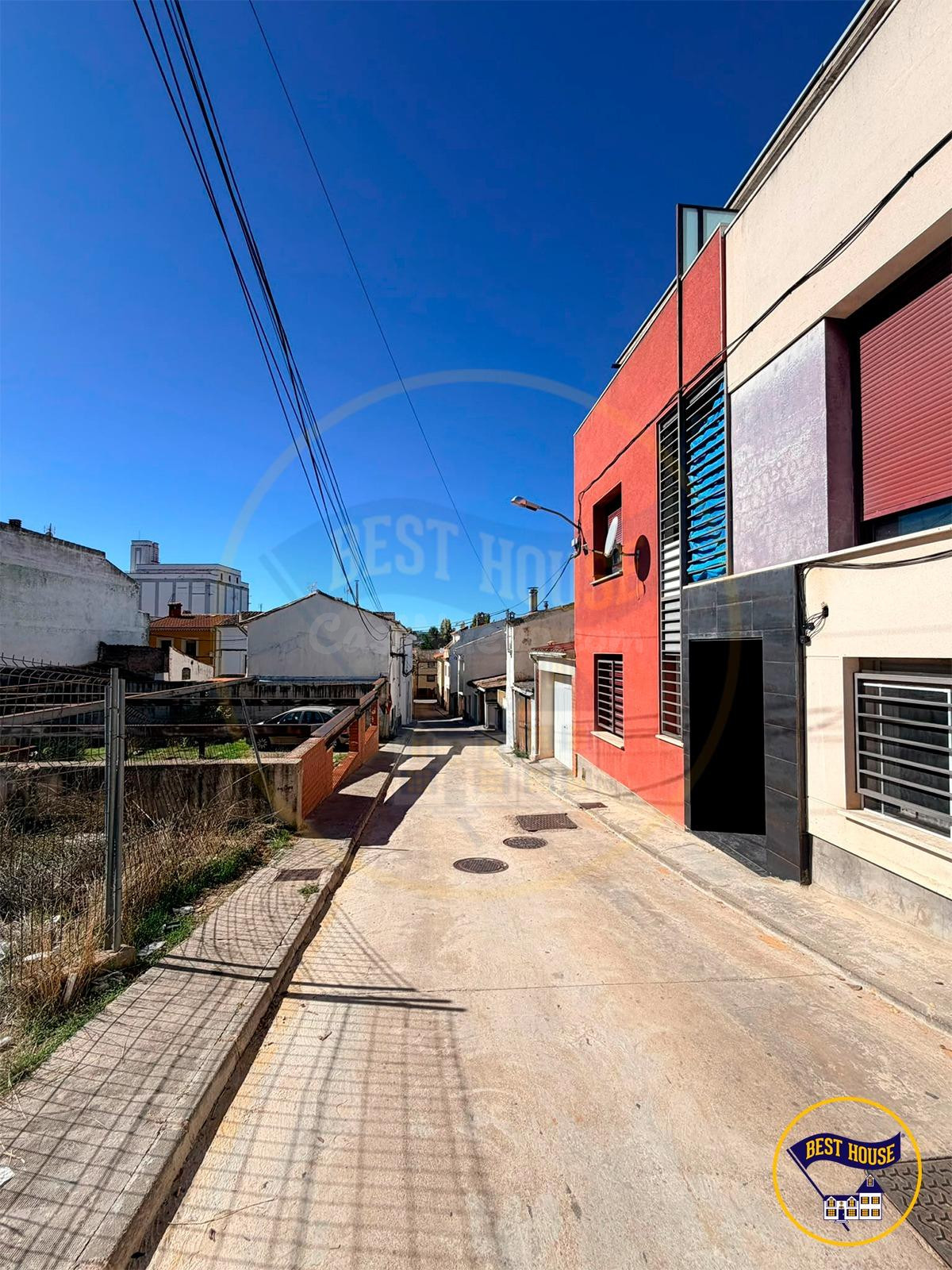PISO EN VENTA EN CHILLARON