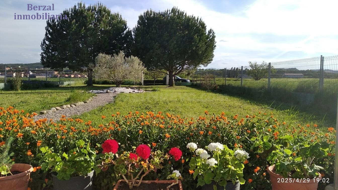 Finca rústica, vallada con agua de pozo, luz con generador. - foto 2