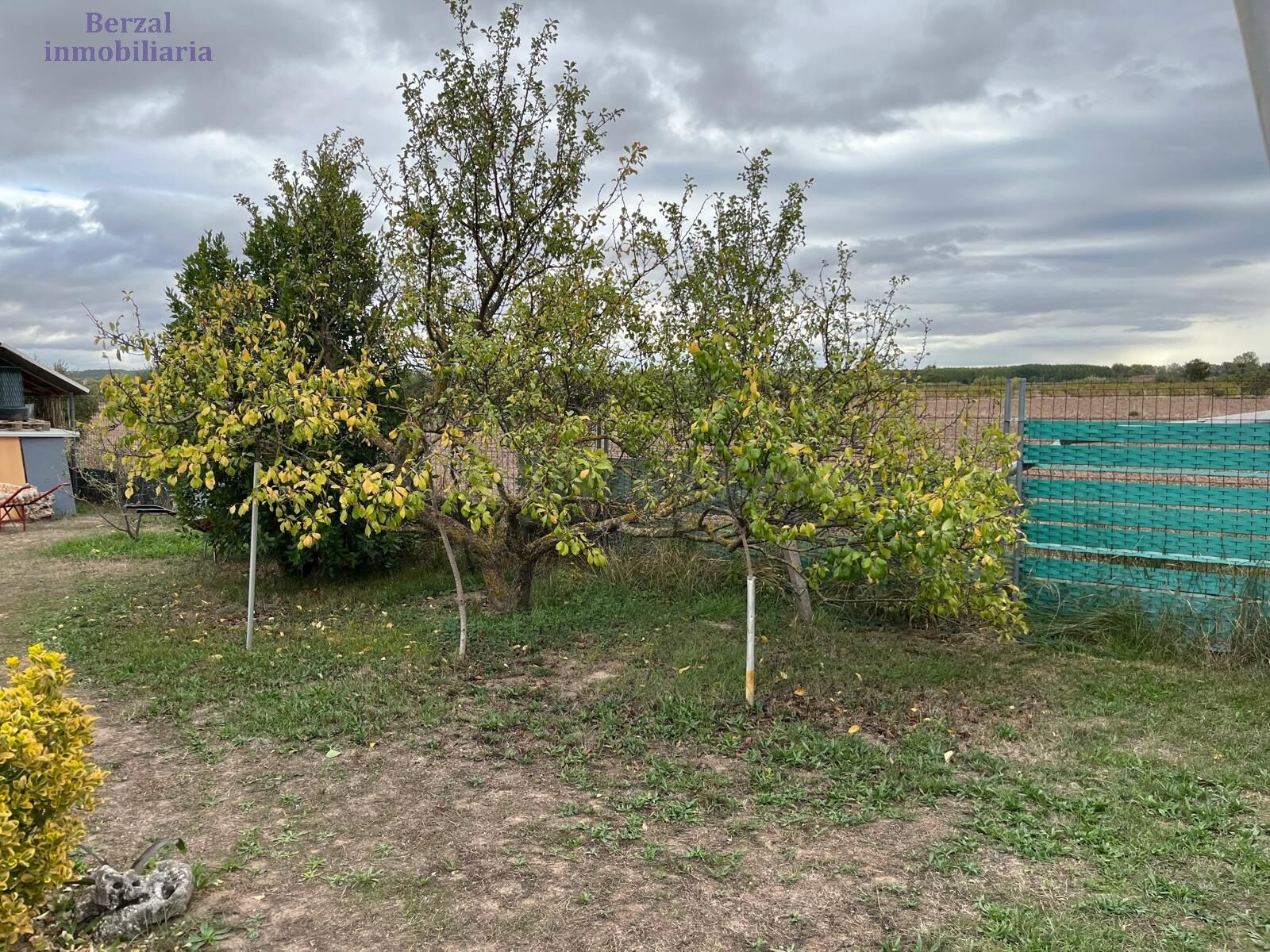 Finca rústica, vallada con agua de pozo, luz con generador. - foto 3