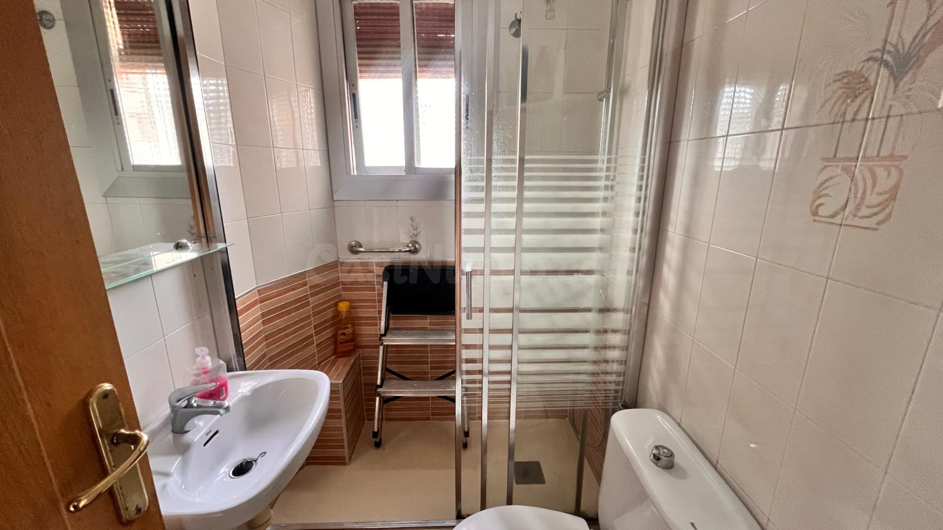 Piso en planta baja para entrar a vivir - foto 5