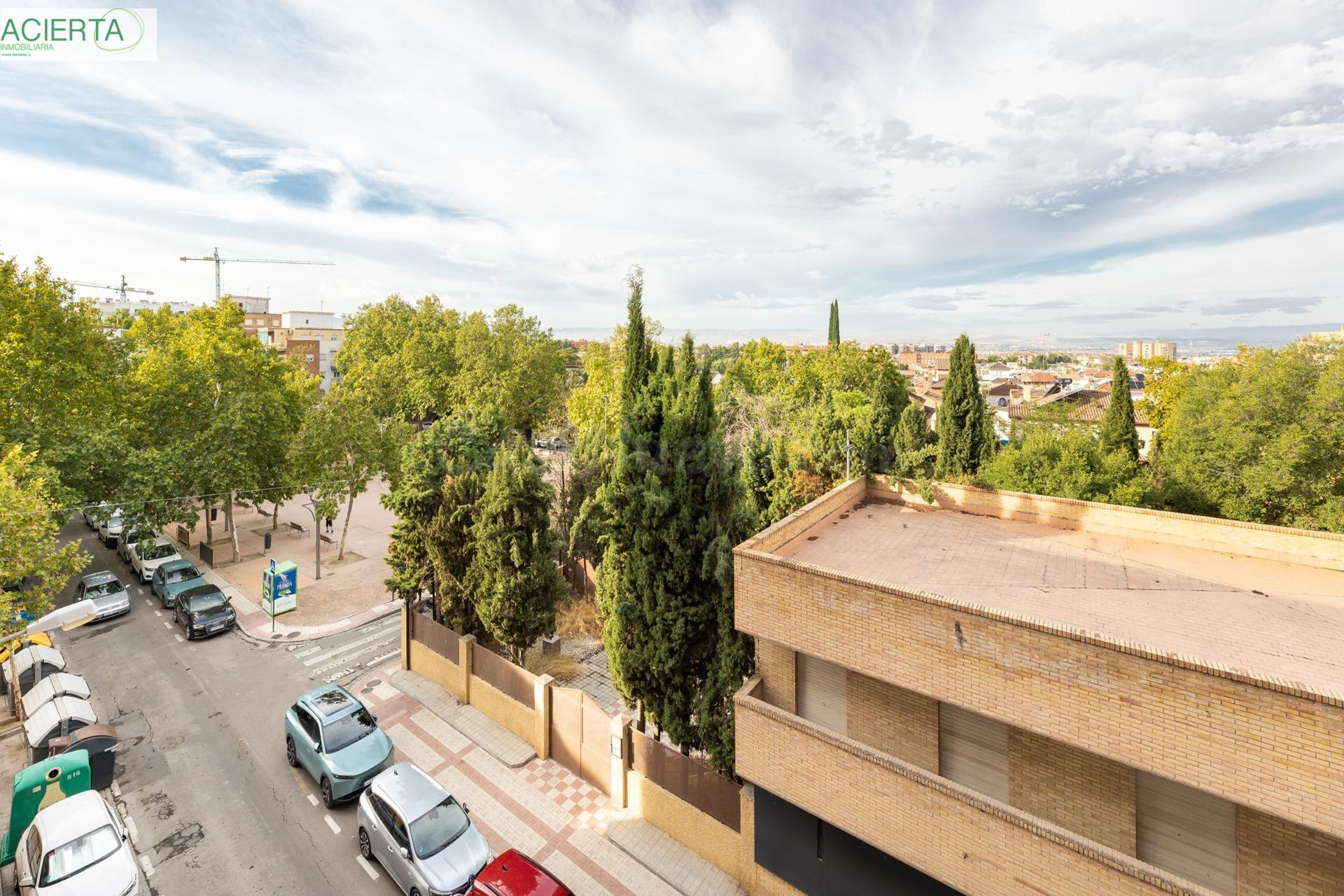 En Venta Piso de 4 dormitorios con ascensor, ideal para reformar a tu gusto.