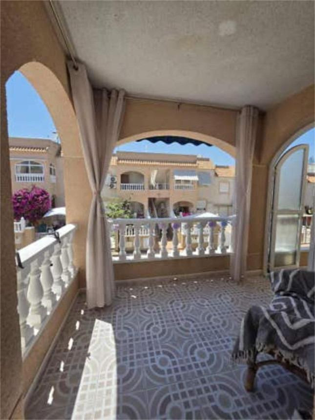 GRAN BUNGALOWEN TORREVIEJA: 2 HAB, 1 BAÑO