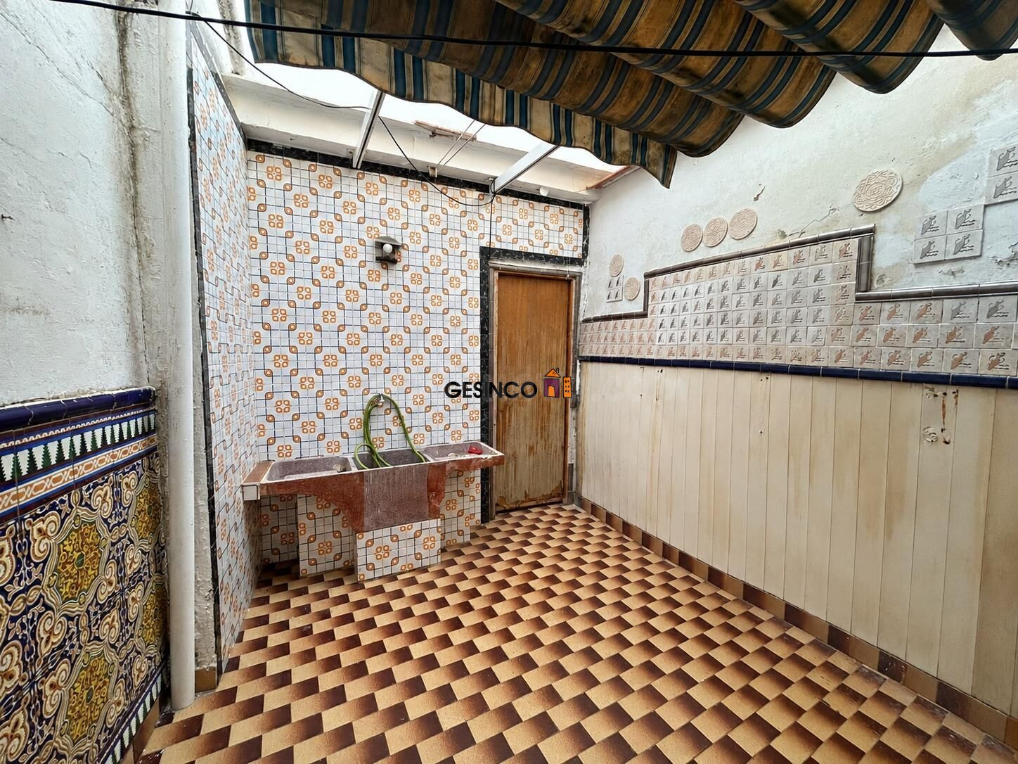 CASA DE PUEBLO CON PATIO Y TERRAZA EN ROTGLÀ I CORBERÀ