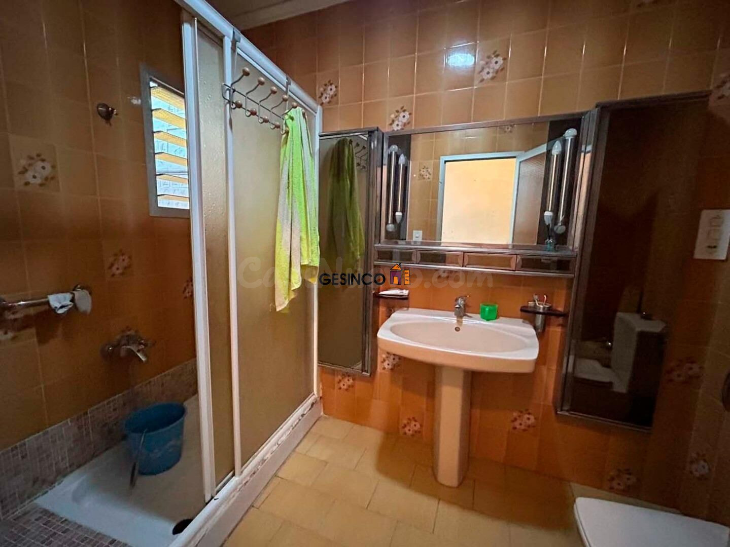 CASA DE PUEBLO CON PATIO Y TERRAZA EN ROTGLÀ I CORBERÀ - foto 4